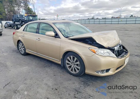2012 Toyota Avalon Base z USA, uszkodzony, nr VIN 4T1BK3DB6CU453676